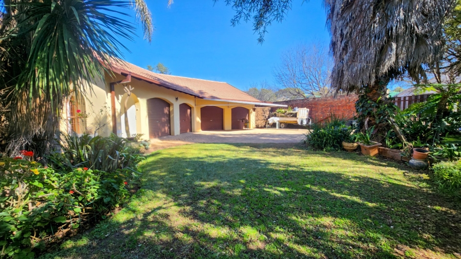 4 Bedroom Property for Sale in Wilkoppies North West